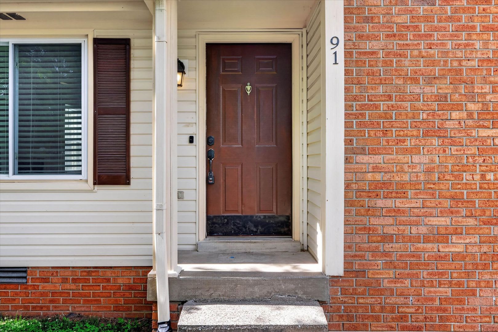 Pet Friendly Three Bedroom – photo 3