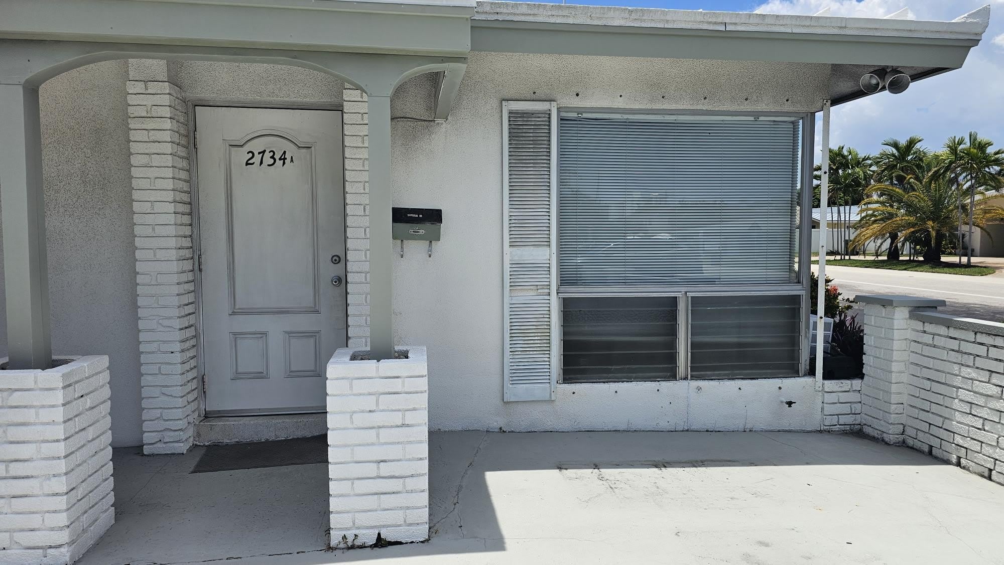 2734 Ne 32Nd Street – photo 1