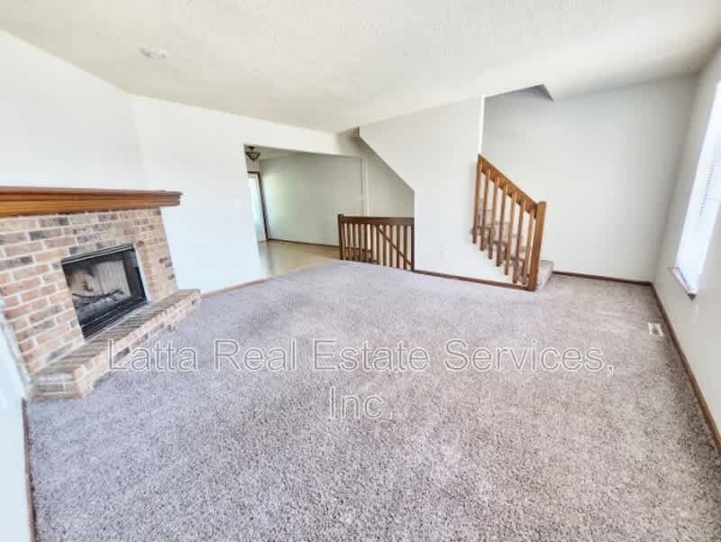 410 NW 3rd St – photo 4