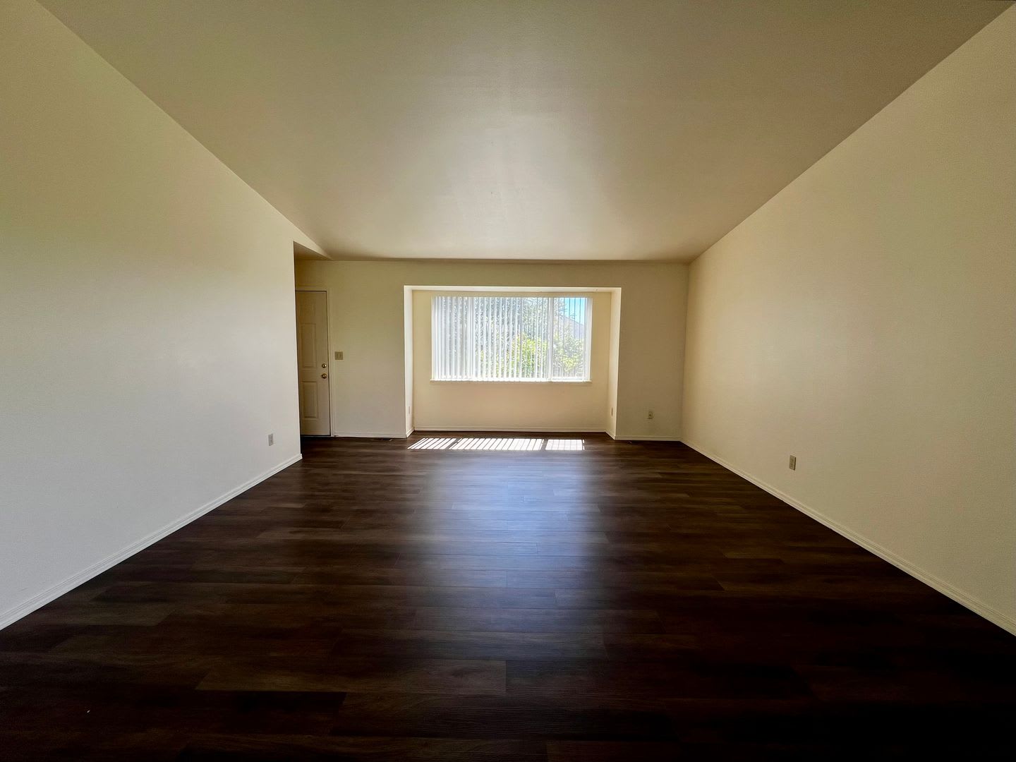 Non-Refundable & Security Deposit Total: 1950.00 – photo 3