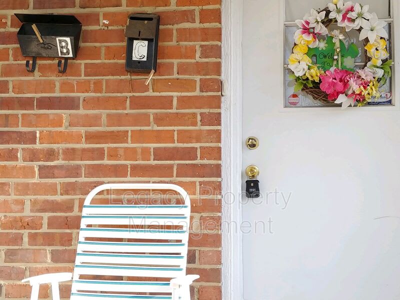 703 Askew Street – photo 2