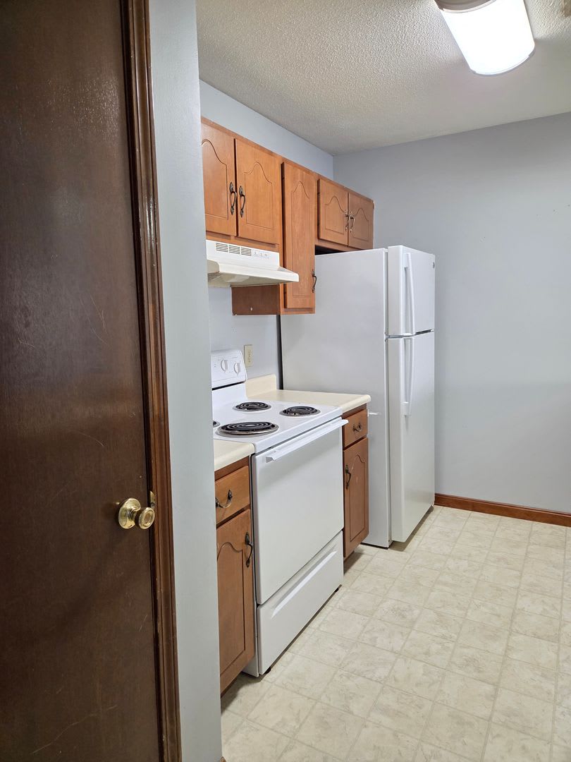 629 Potomac Court – photo 4