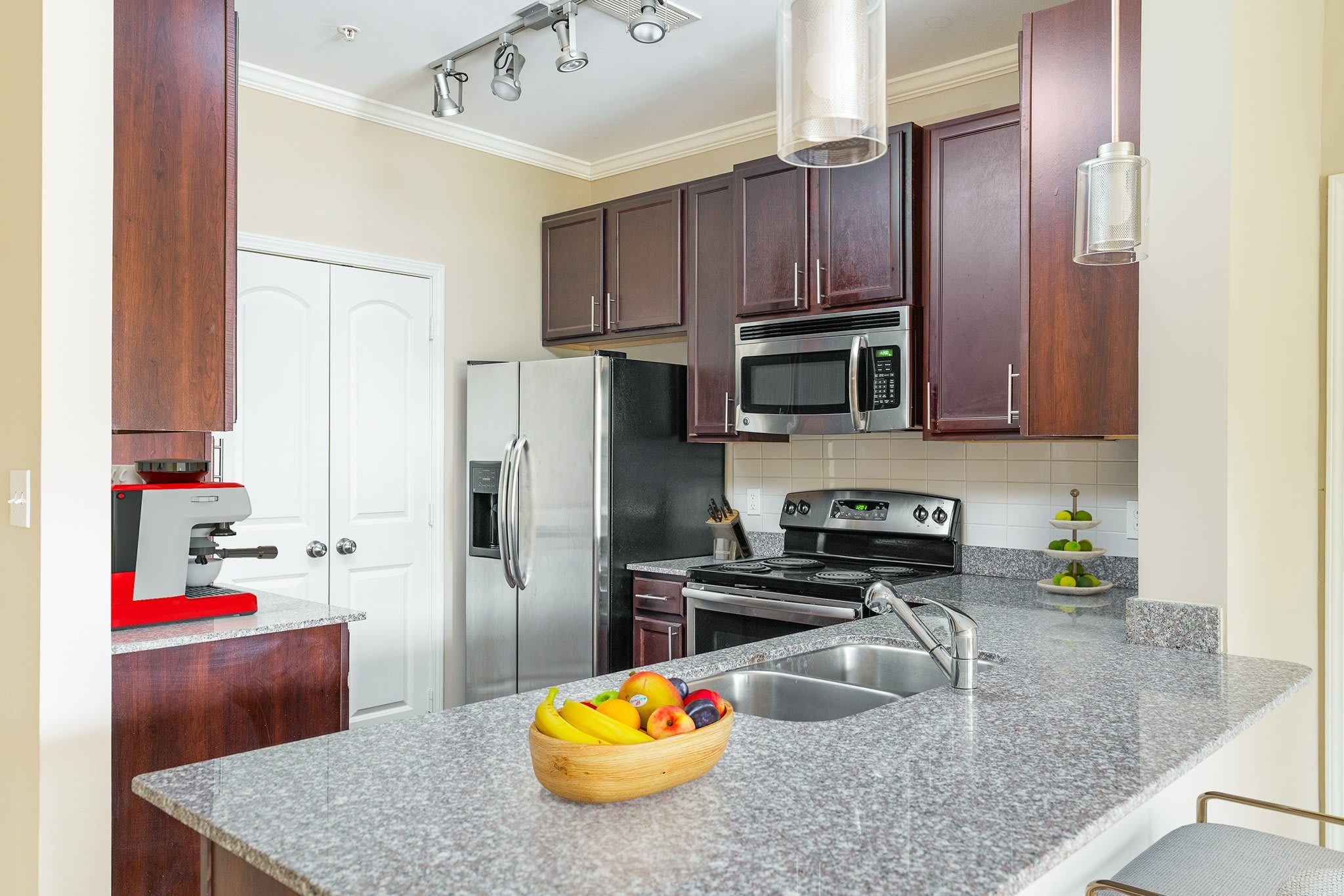 The Reserve at Johnson City Apartments – photo 1