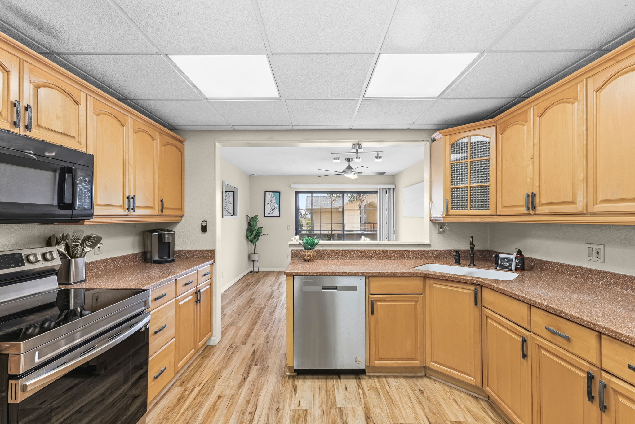 Summer Sea Condos – photo 4