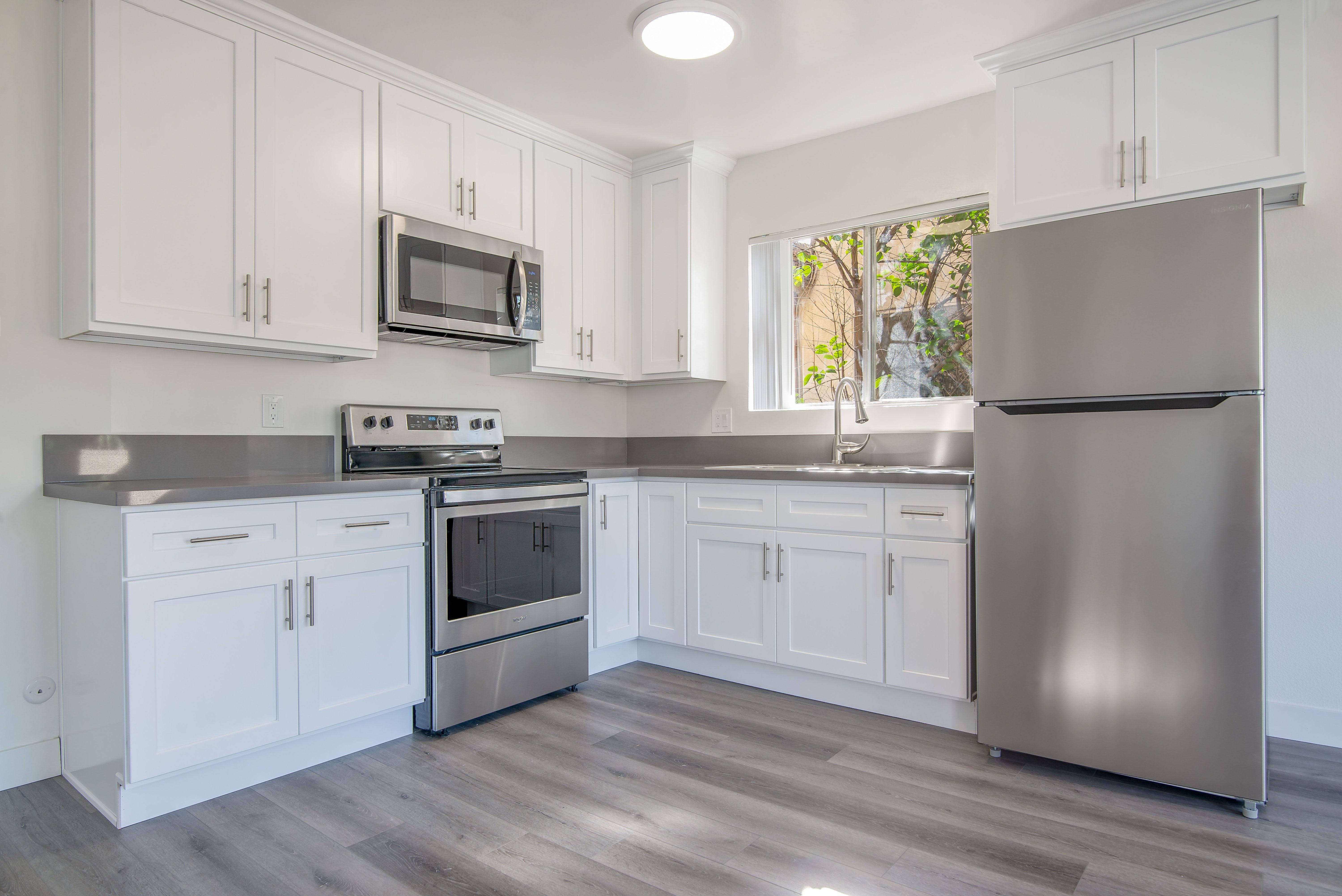 Oxford West Apartments – photo 5