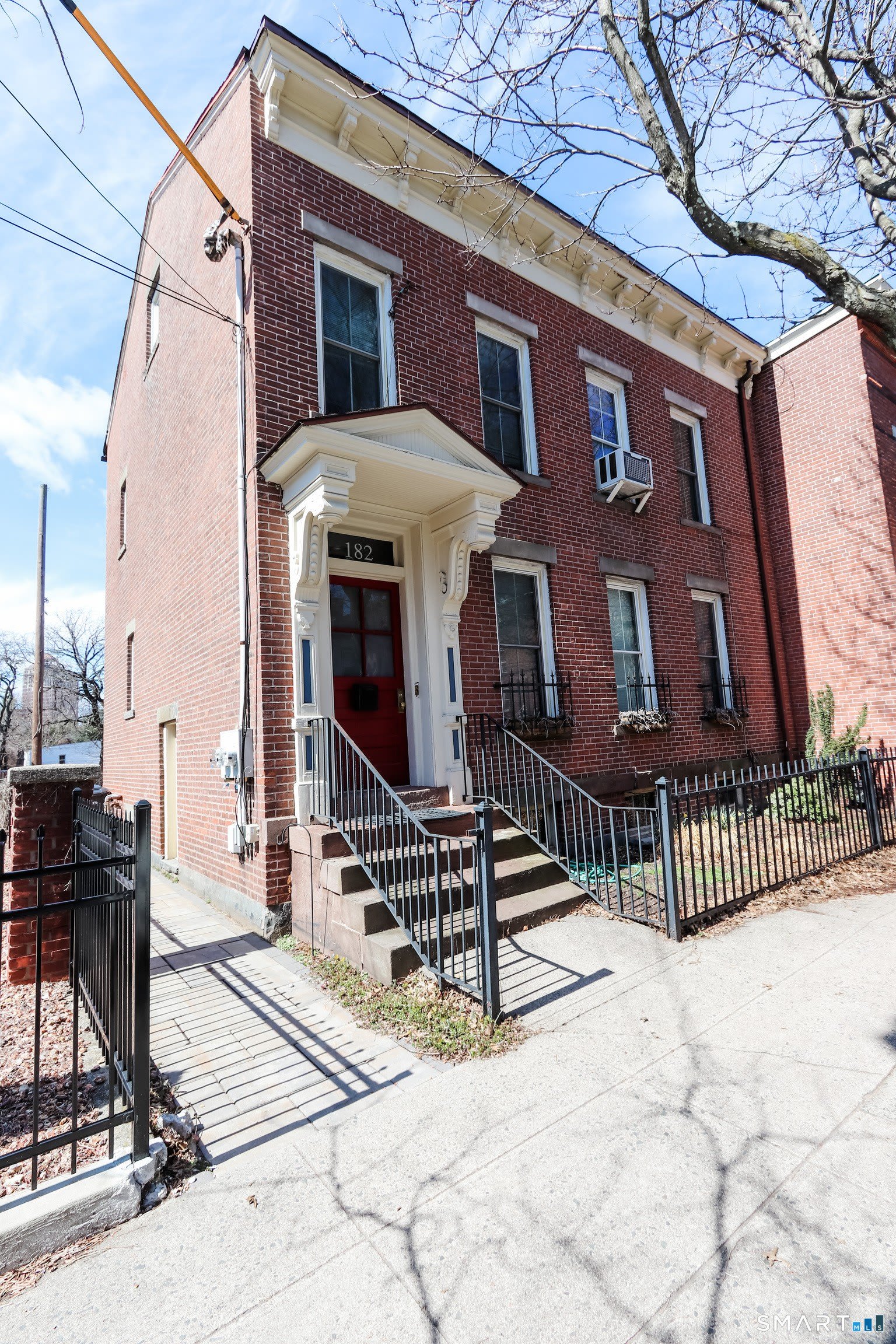 182 Chestnut Street – photo 1