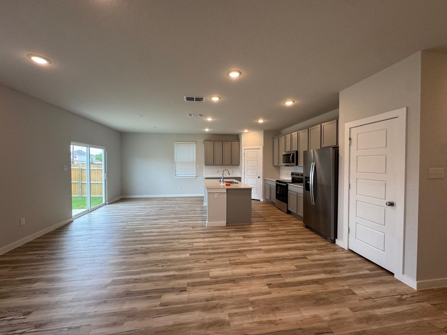 5935 W Hausman #66 – photo 4
