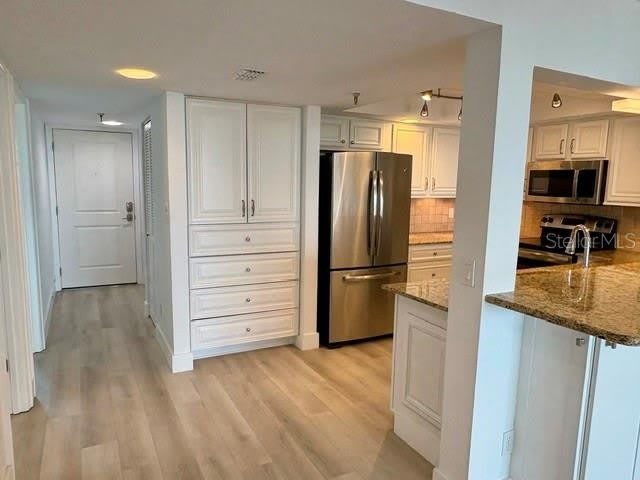 160 Columbia Drive – photo 3