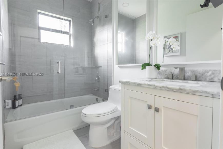 14000 NE 16th Ct – photo 4