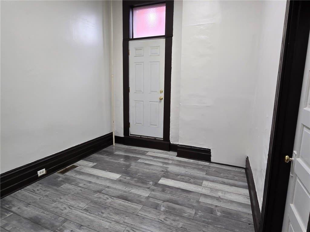 812 Mcclure St – photo 5