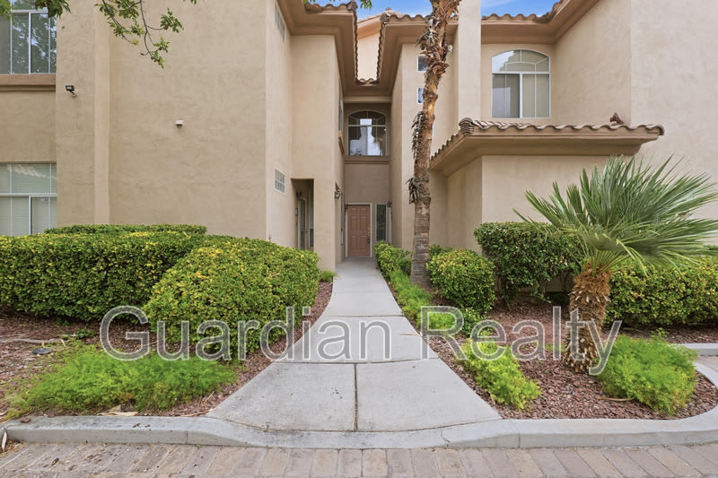 2050 W Warm Springs Rd – photo 3