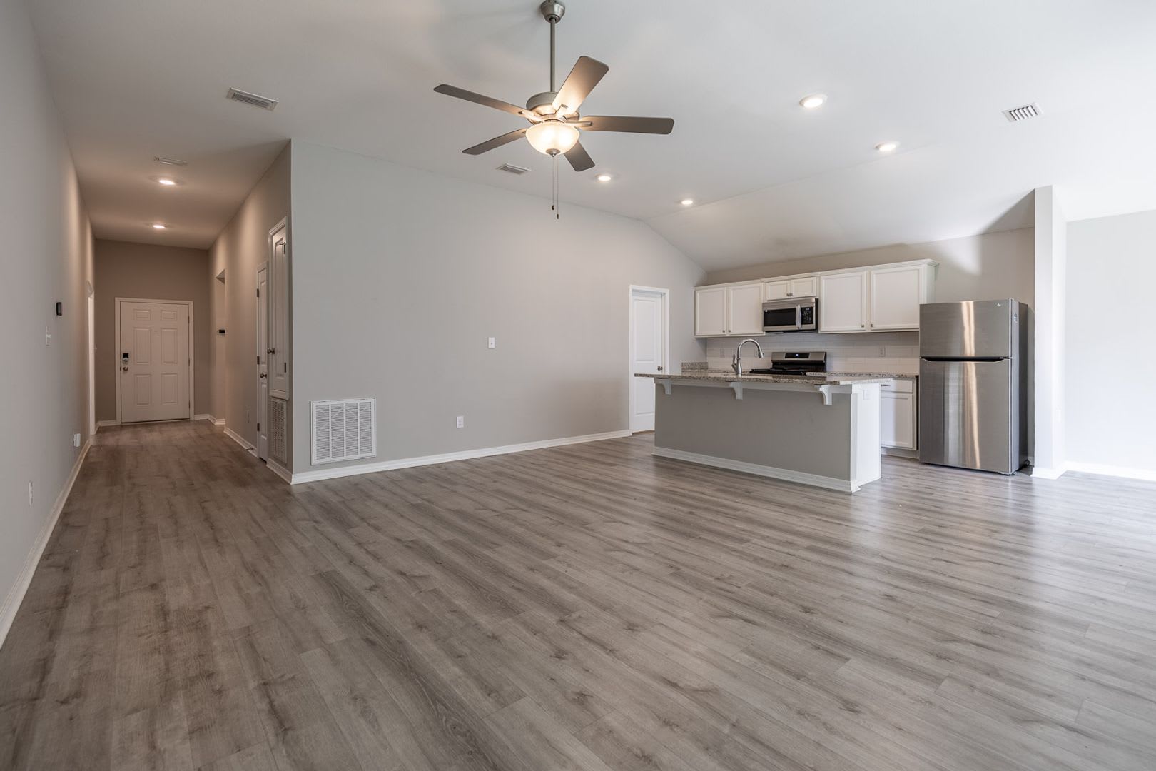4 bedroom 3 bath home in the Stonebridge subdivision of Spanish Fort – photo 2