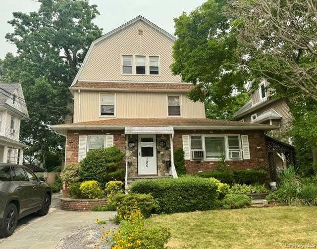 100 Earle Avenue – photo 1