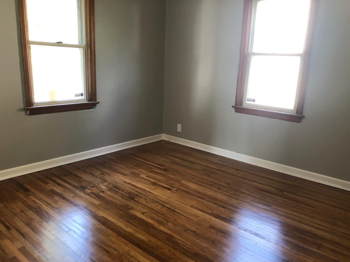 Updated 2 Bedroom, 1 Bathroom House for Rent located at 121 Butler in Waterloo – photo 5
