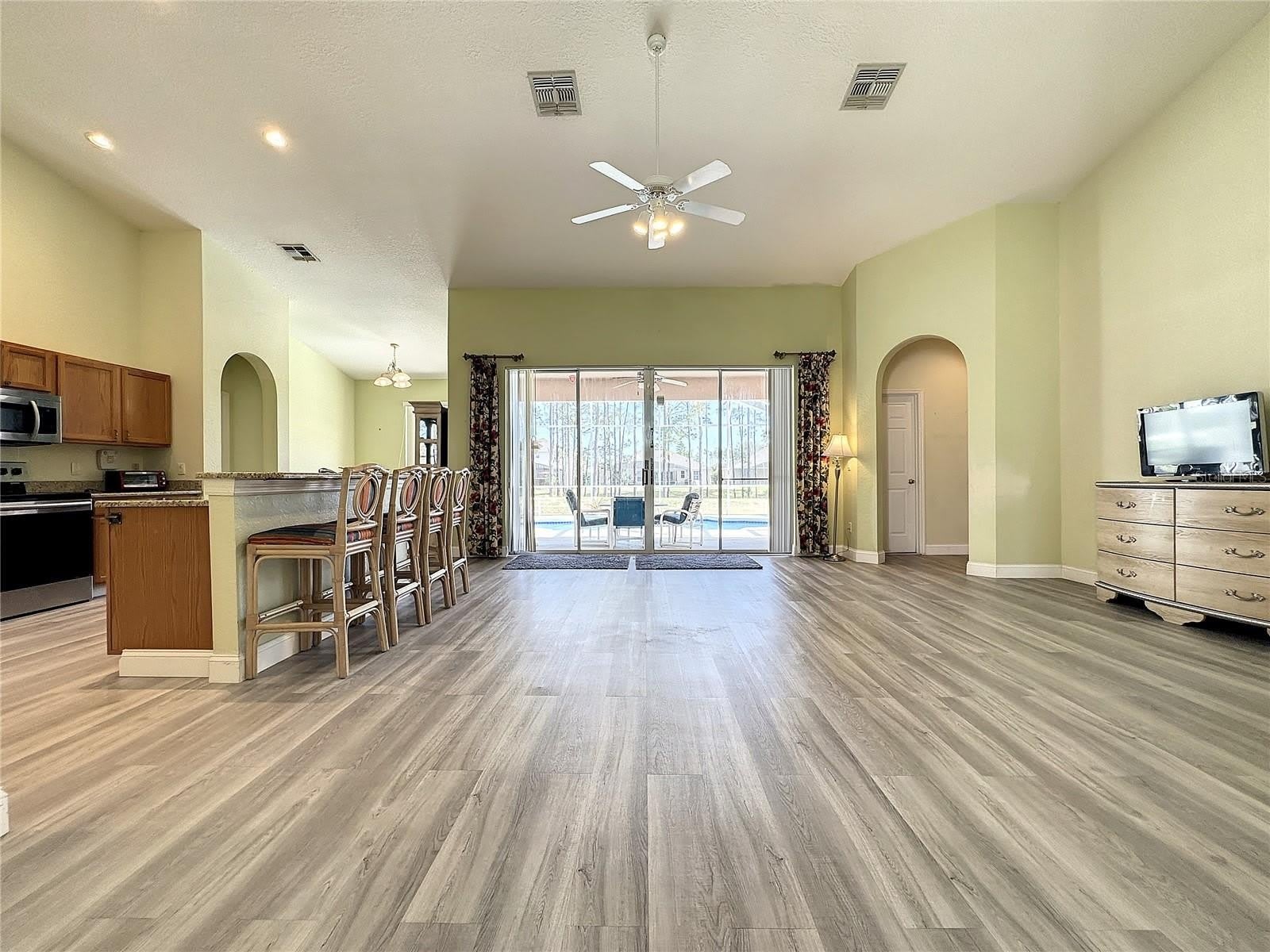 218 N Hampton Drive – photo 3