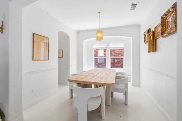 16012 Alvarado Drive – photo 4