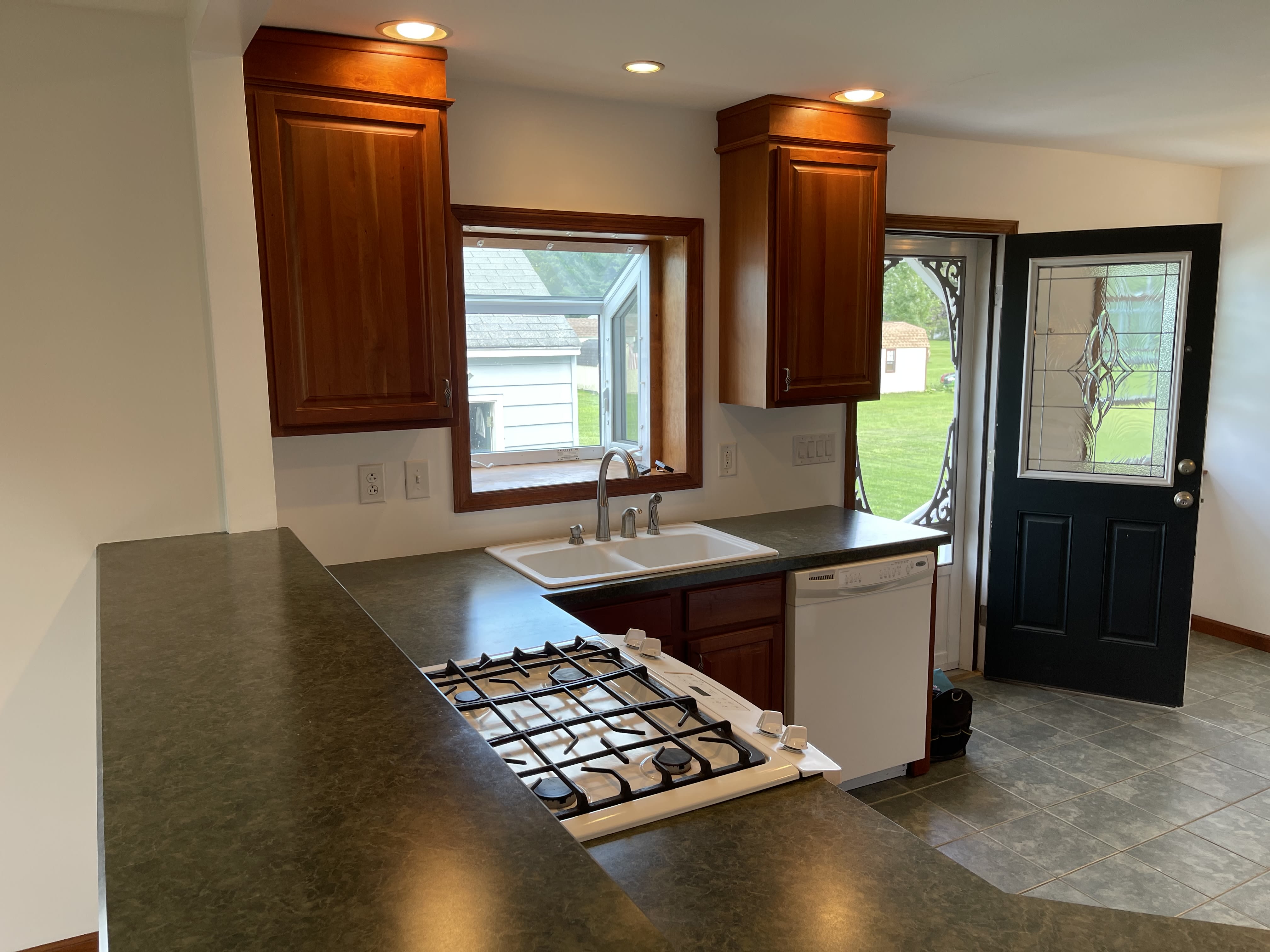 516 Esty St – photo 5