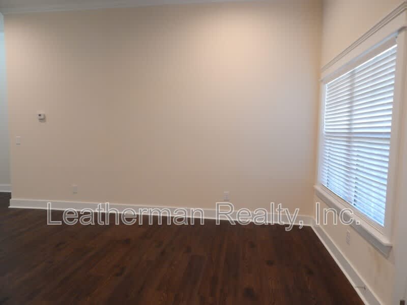 3750 Tetbury – photo 4