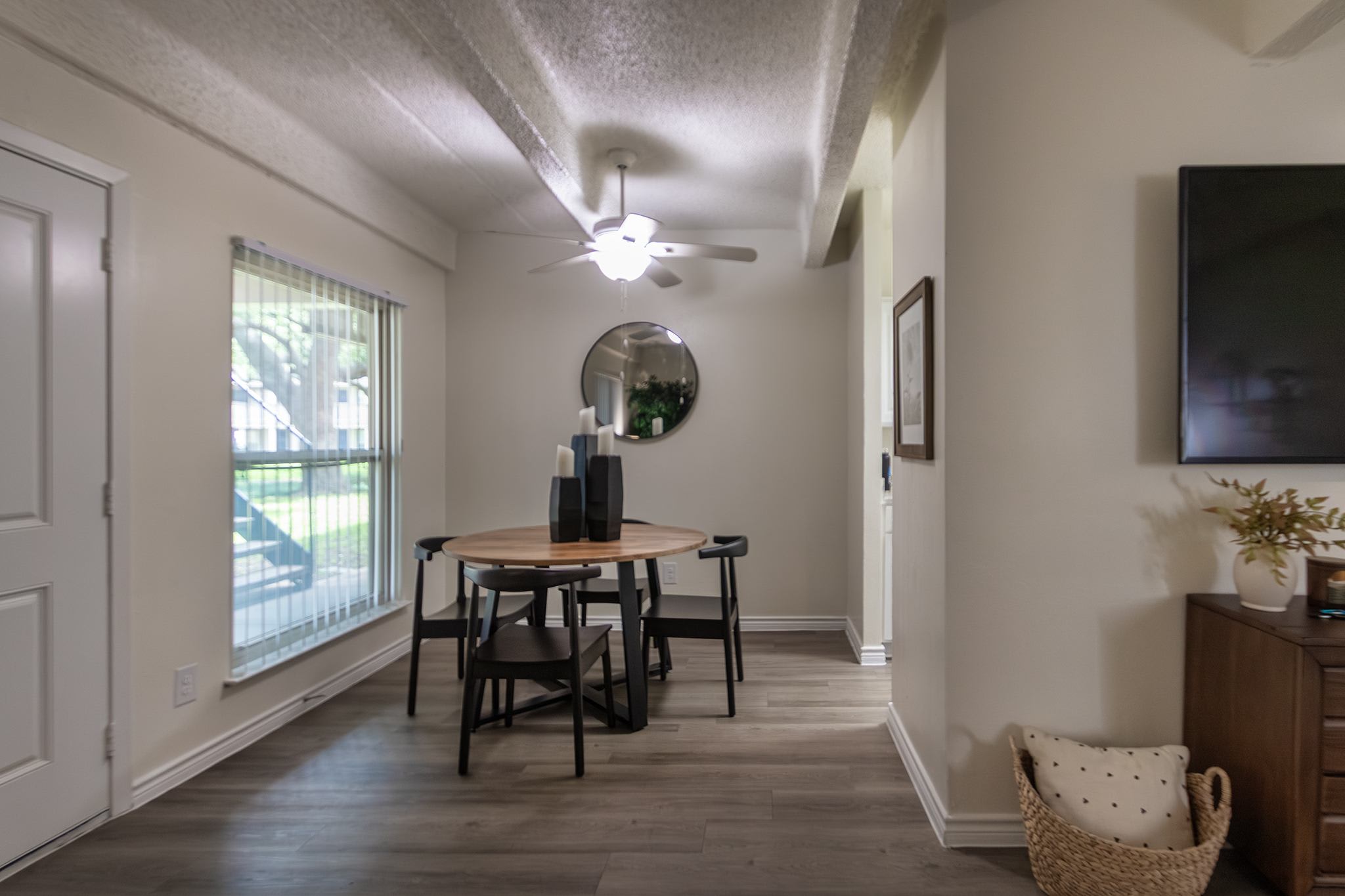 Harvard Square Apartments – photo 4