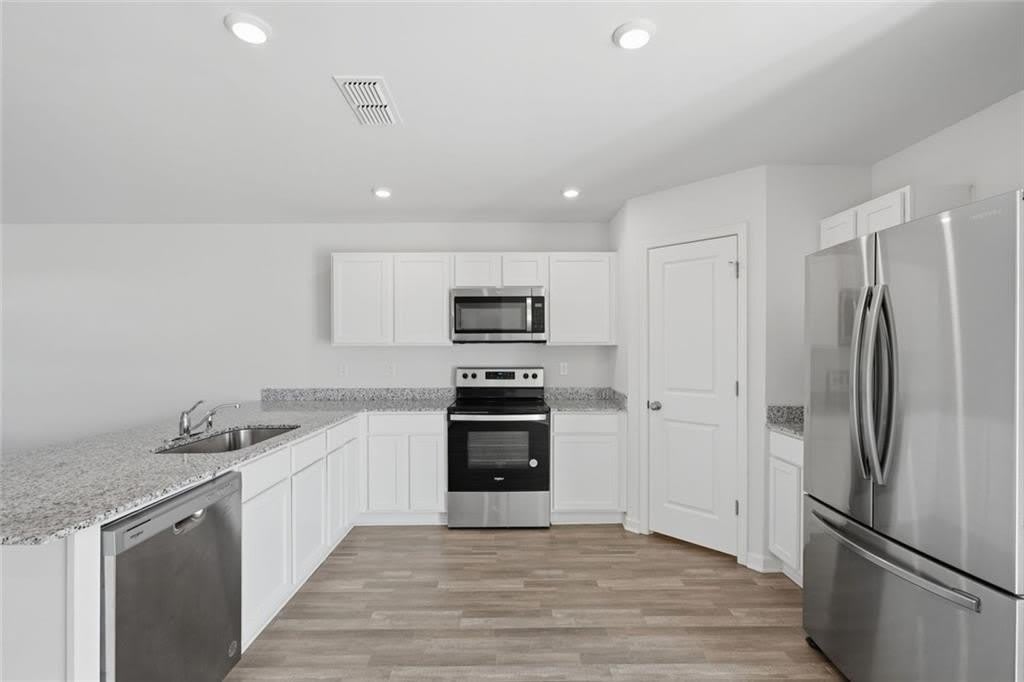 133 Oxford Lane – photo 5