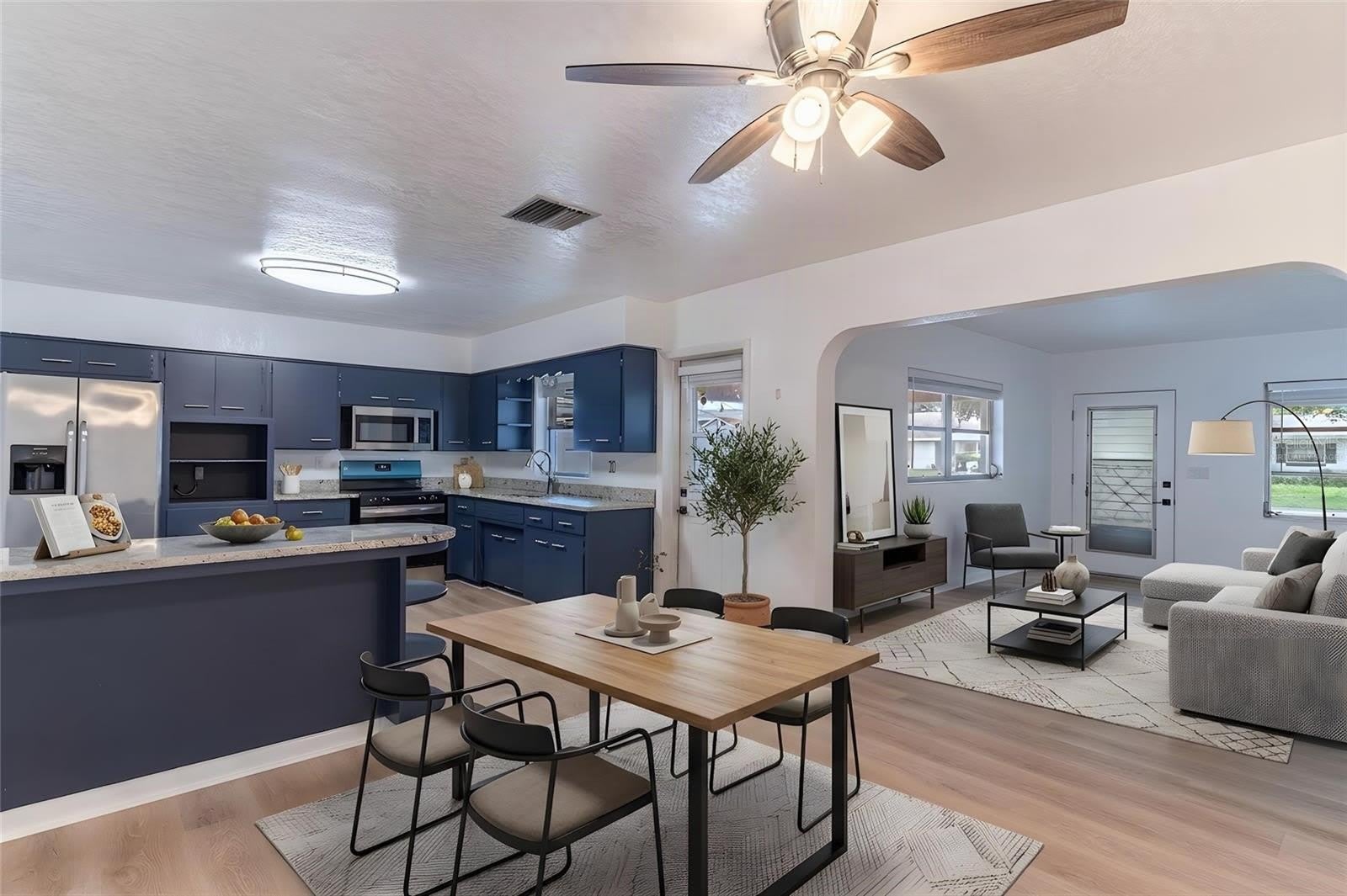 145 BEVERLY Drive – photo 2