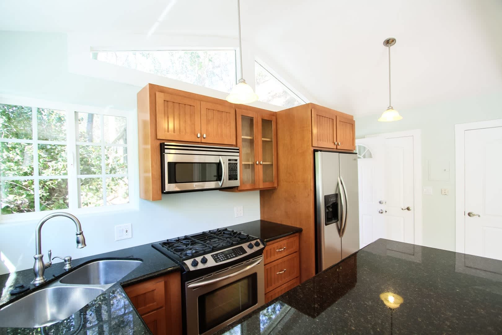 2132 North Beverly Glen Boulevard – photo 4