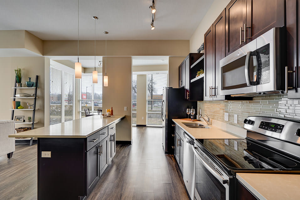 One Southdale Place – photo 2