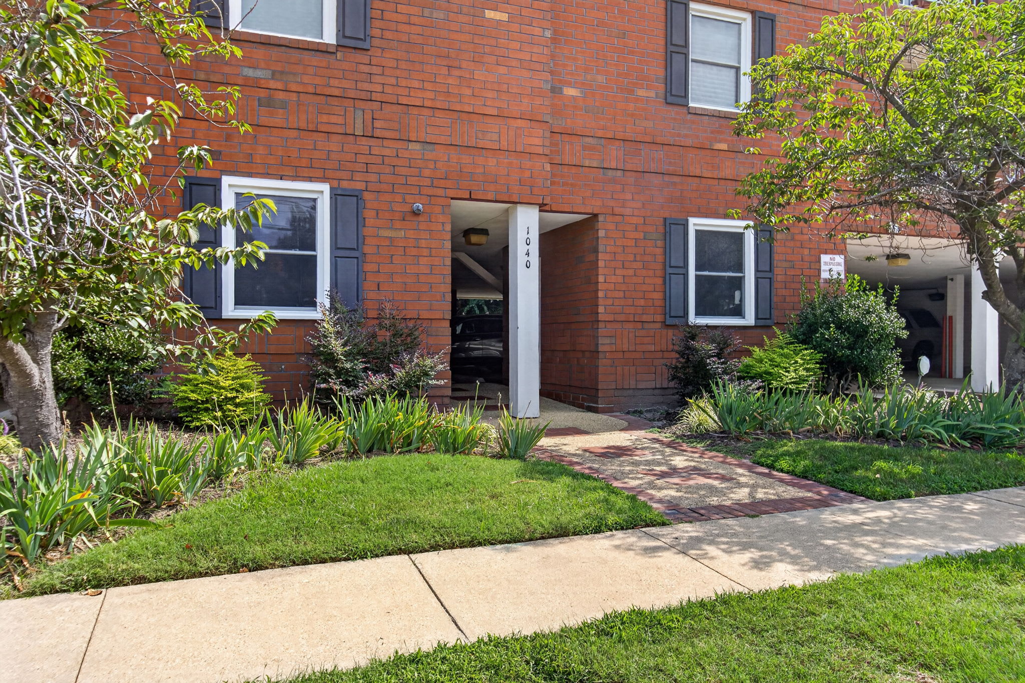 1040 Spotswood Avenue – photo 2
