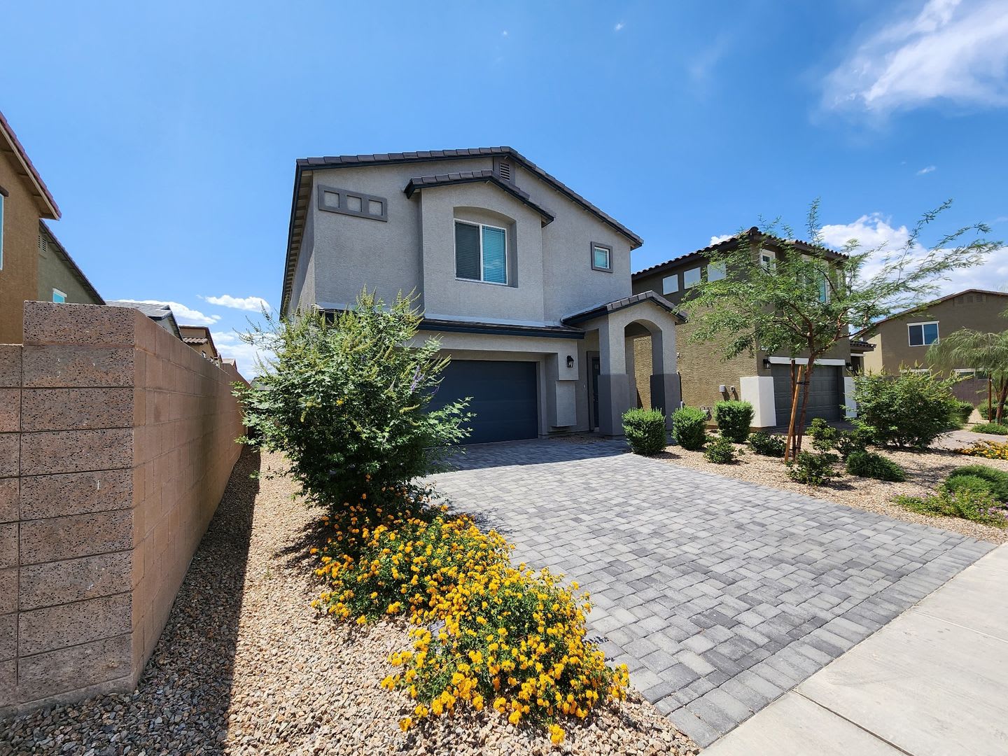 A Fairly New Home with 5 Bedrooms in a gated community – photo 2