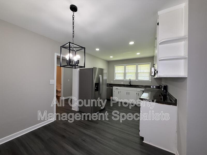 1013 Pinelane Rd – photo 3
