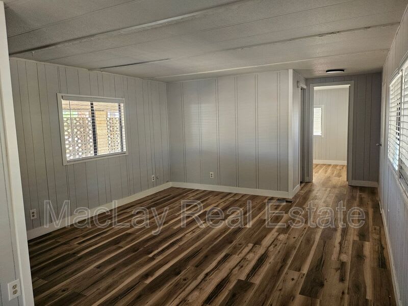901 S 95Th Street – photo 5