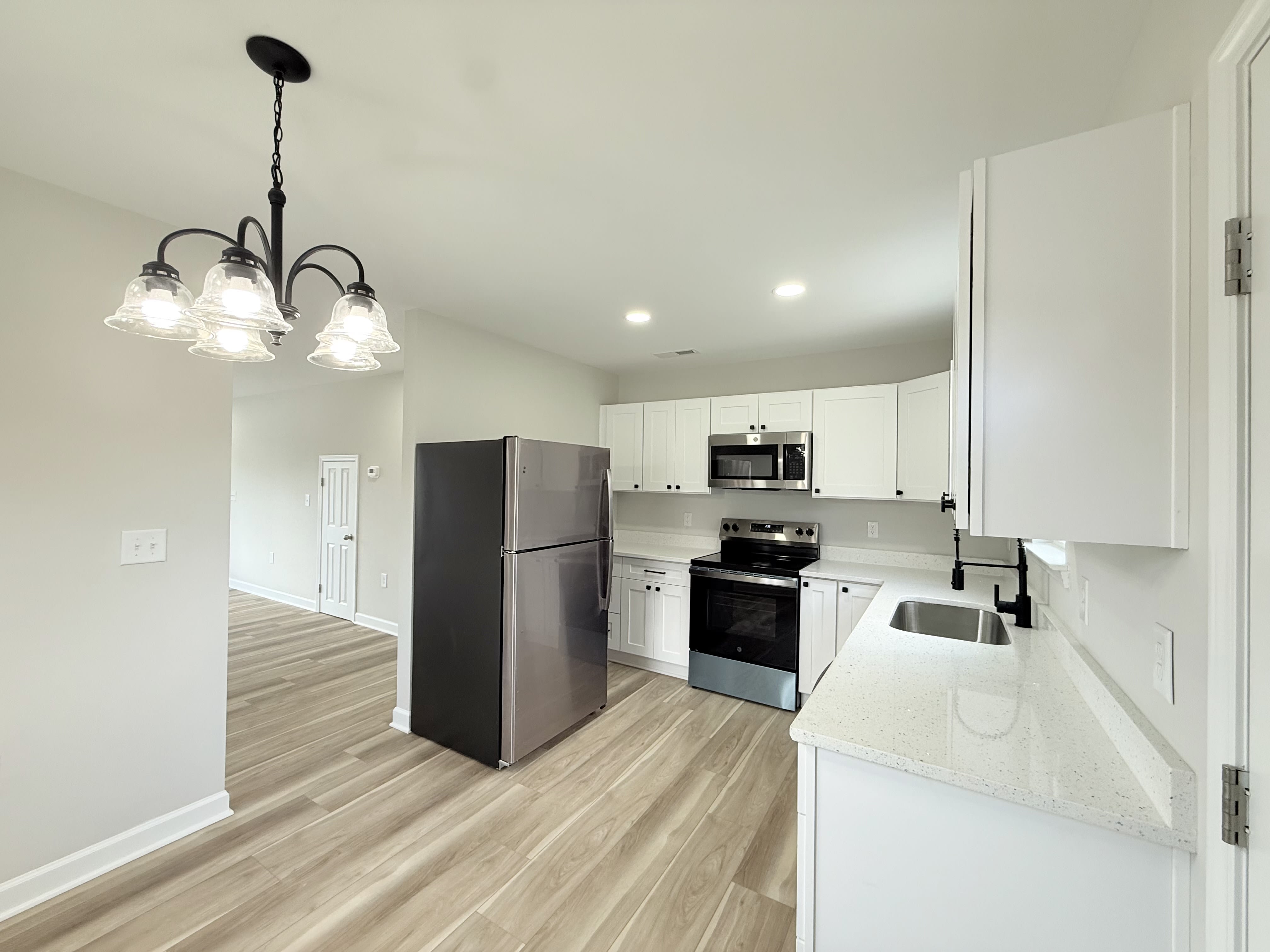 308 Osborne Place – photo 3
