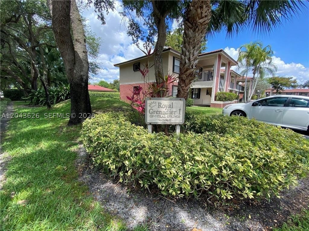 9643 NW 4th St – photo 1