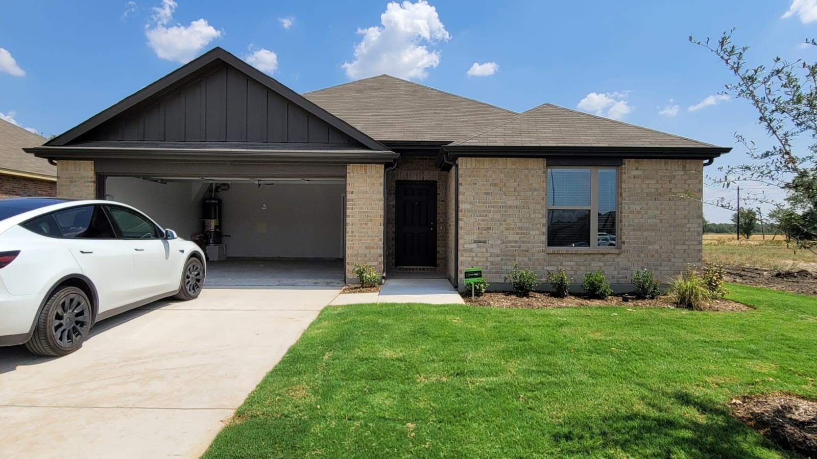 1919 Rolling Ridge Drive – photo 1