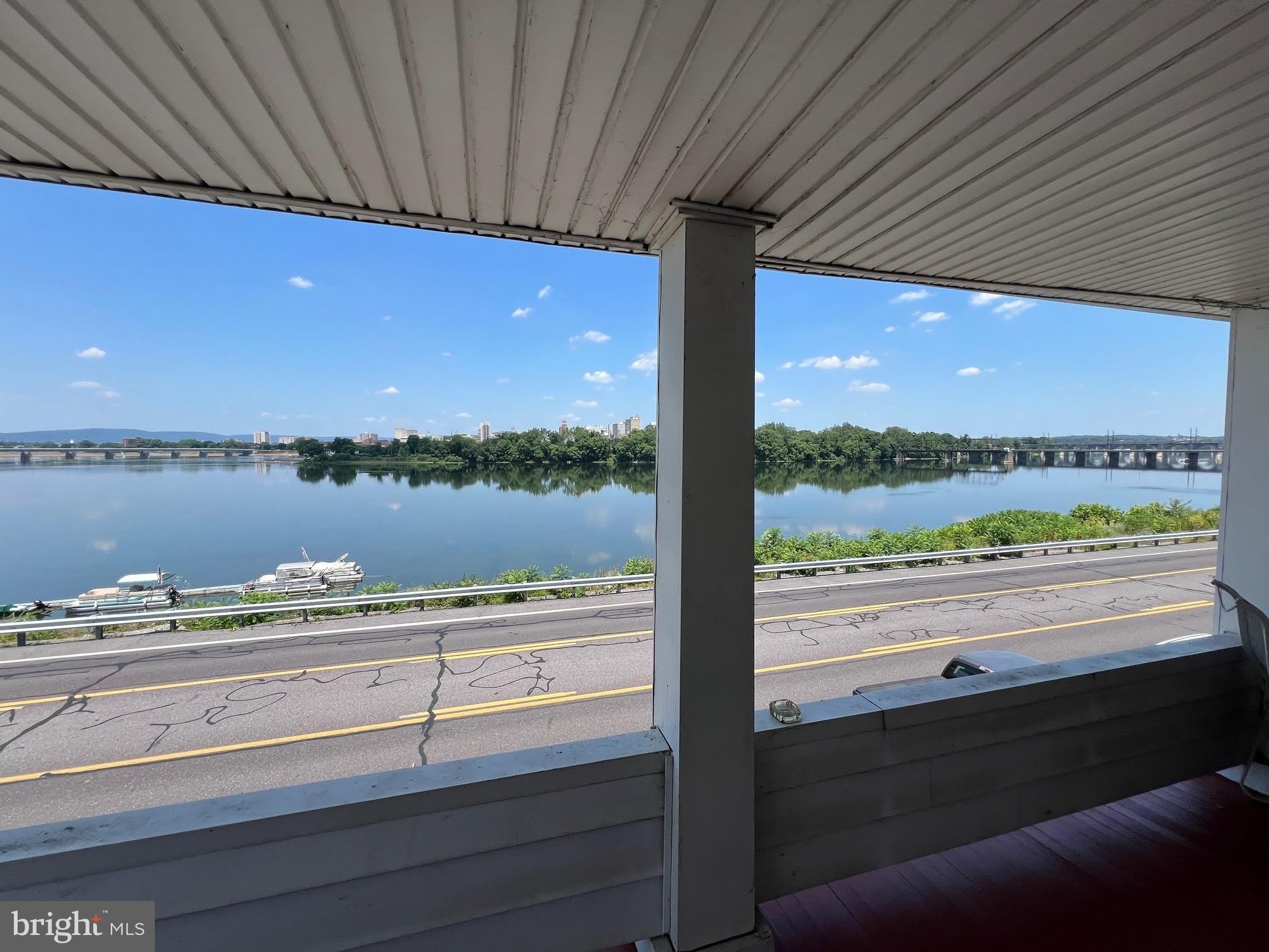 116 S FRONT Street – photo 2