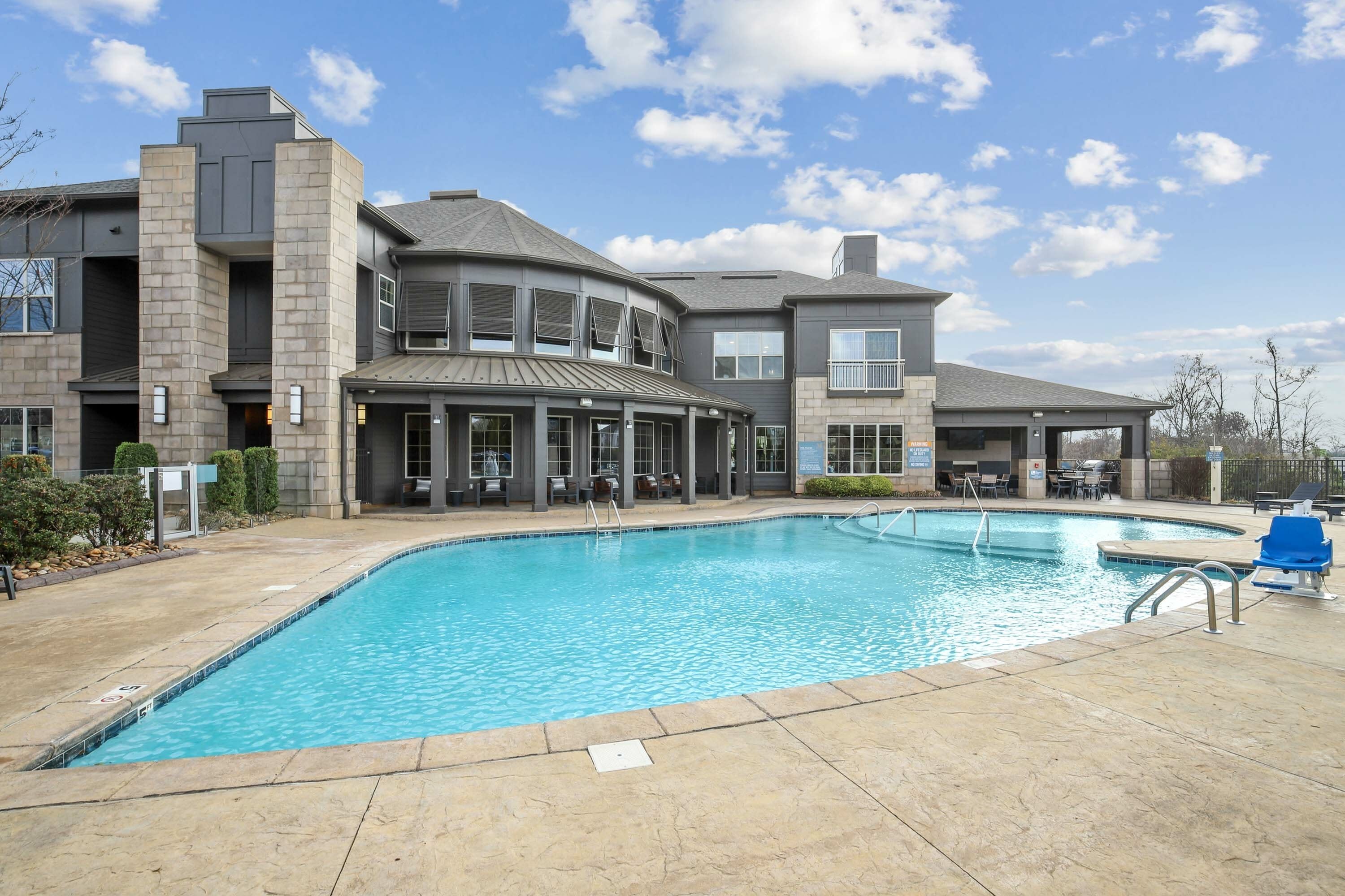 The Maxwell at Highland Creek – photo 2