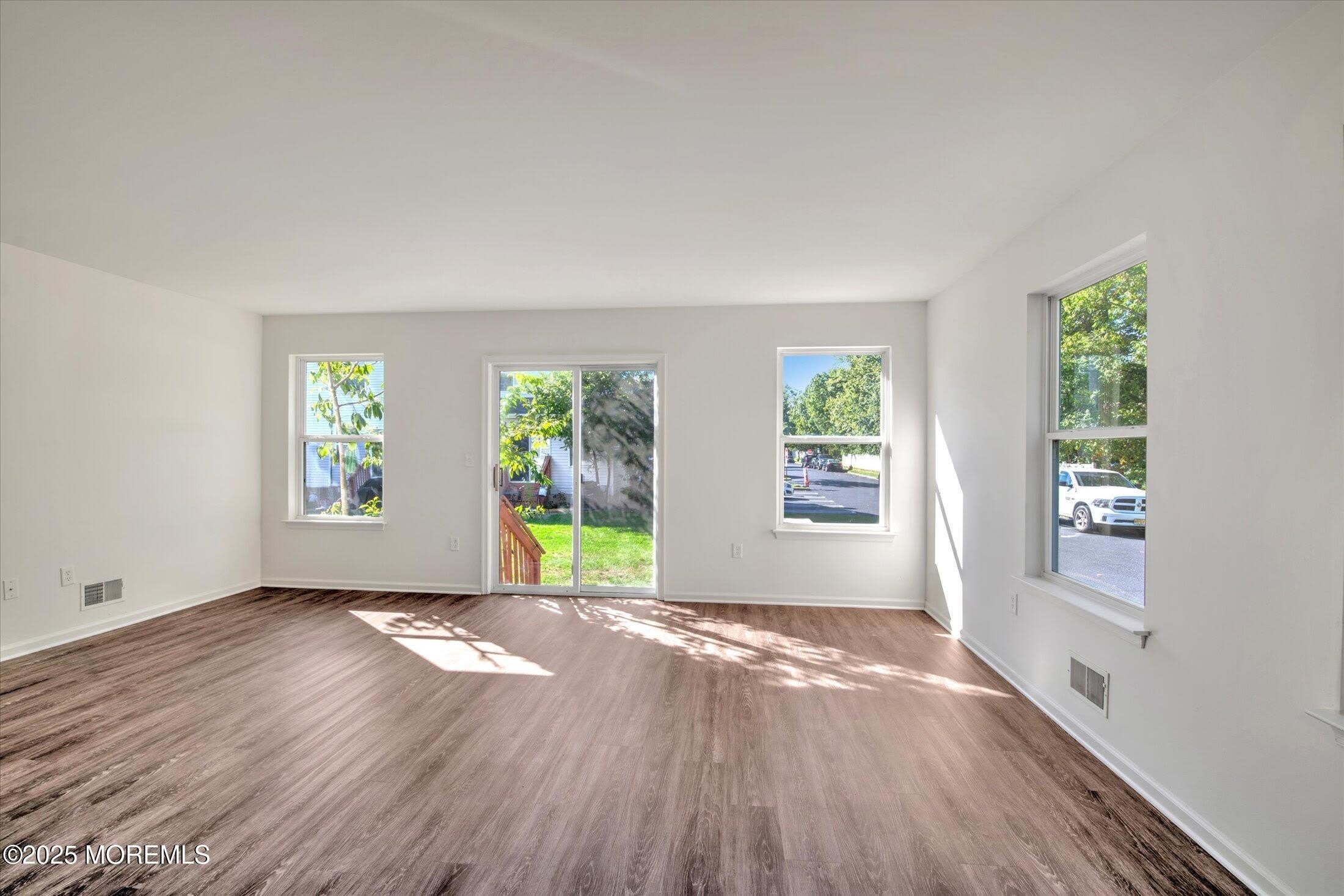 27 Esplanade Way – photo 4