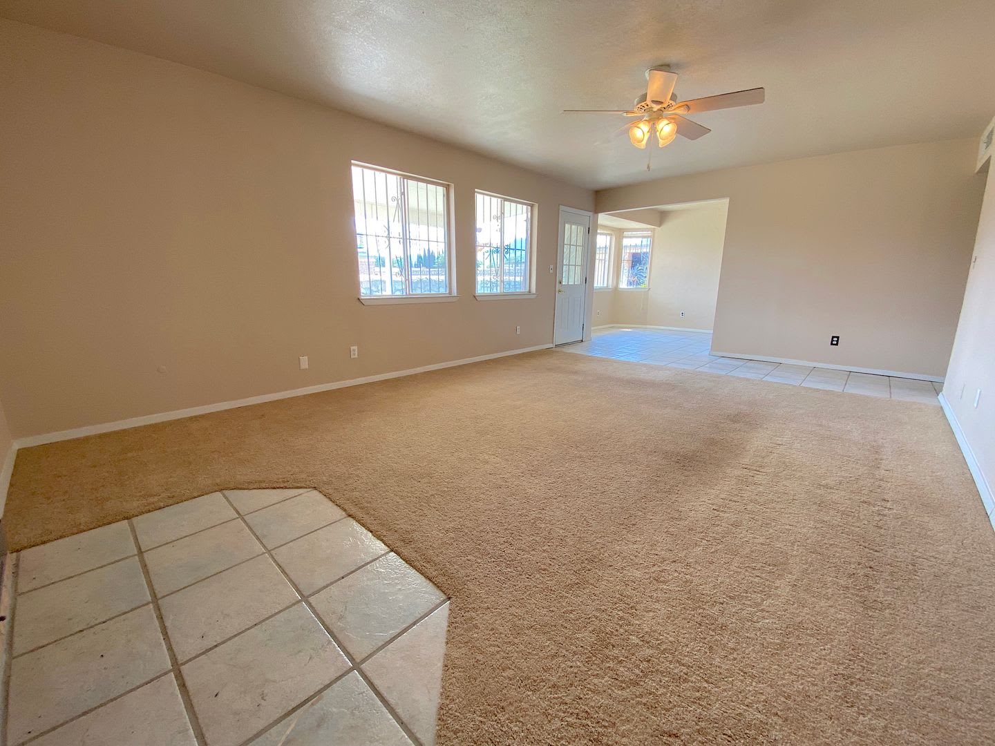 Northeast El Paso 3bed/2bath with Refrig A/C! – photo 5