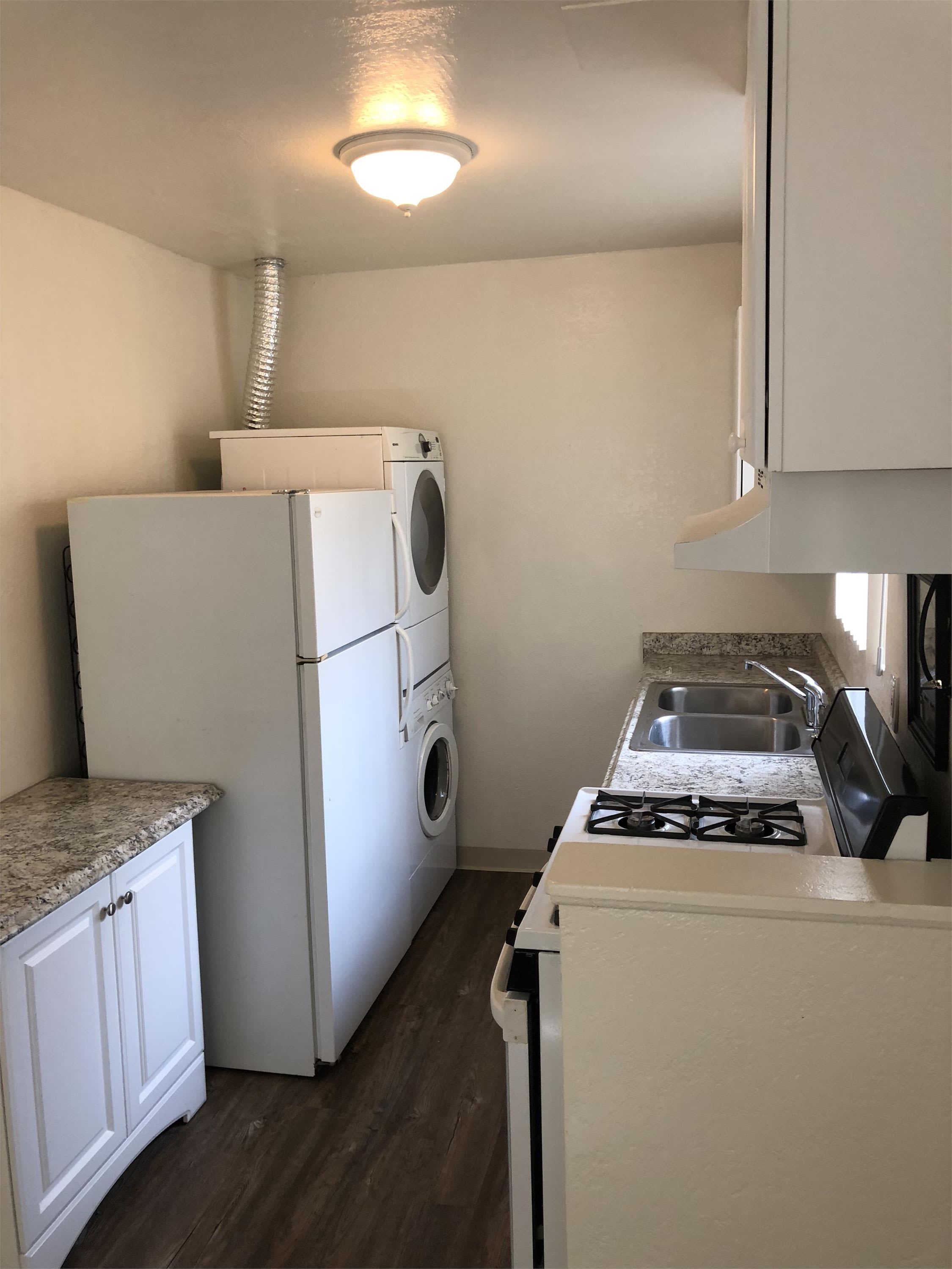 4547 11th Street, Unit A – photo 3
