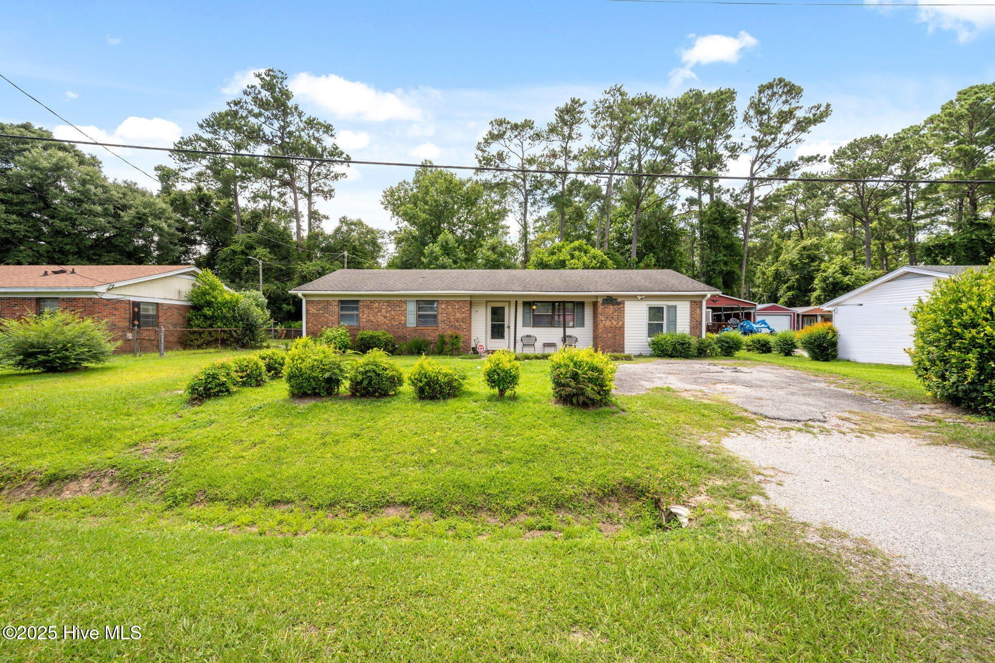 10 Stoney Road – photo 2