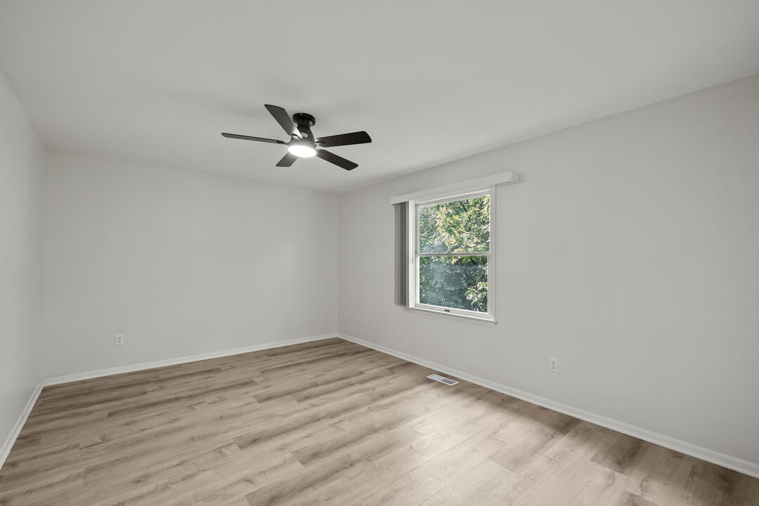 Chestnut Oaks Apartments – photo 2