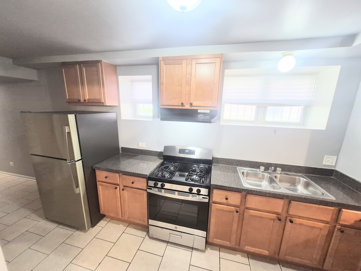 6030 S Eberhart Avenue – photo 2