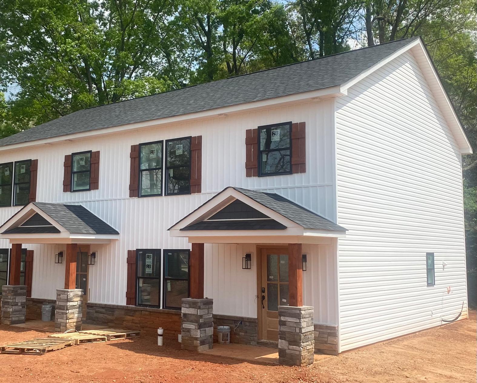 303 Potts Street – photo 3