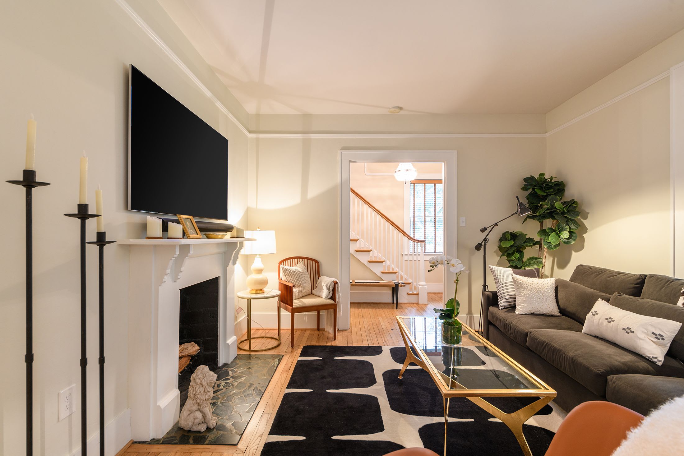 617 E 50th St – photo 5