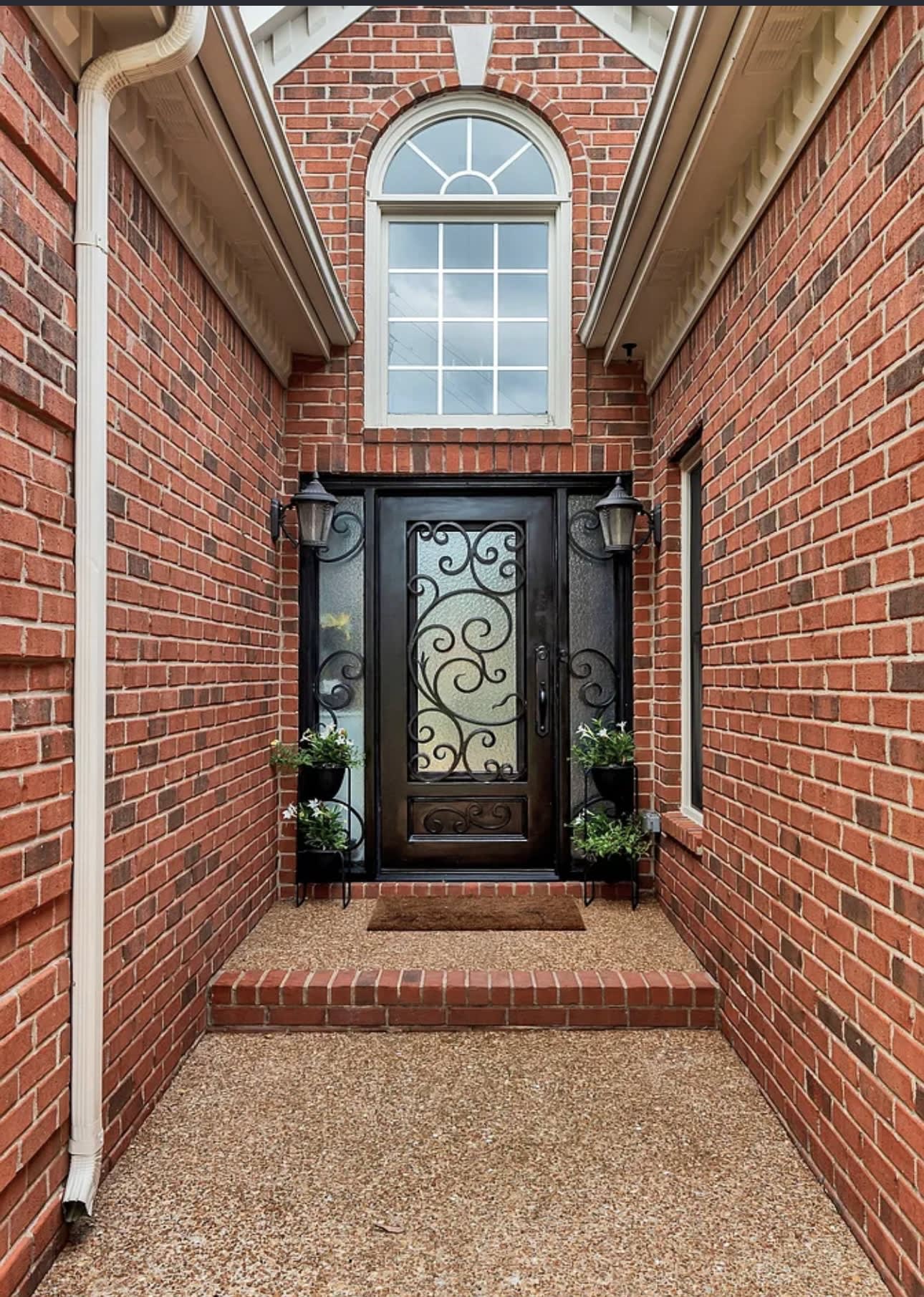 2779 Landcashire Court – photo 4