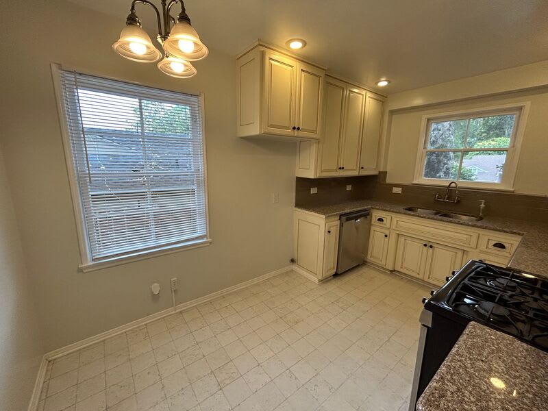 5128 Crown Ave – photo 5