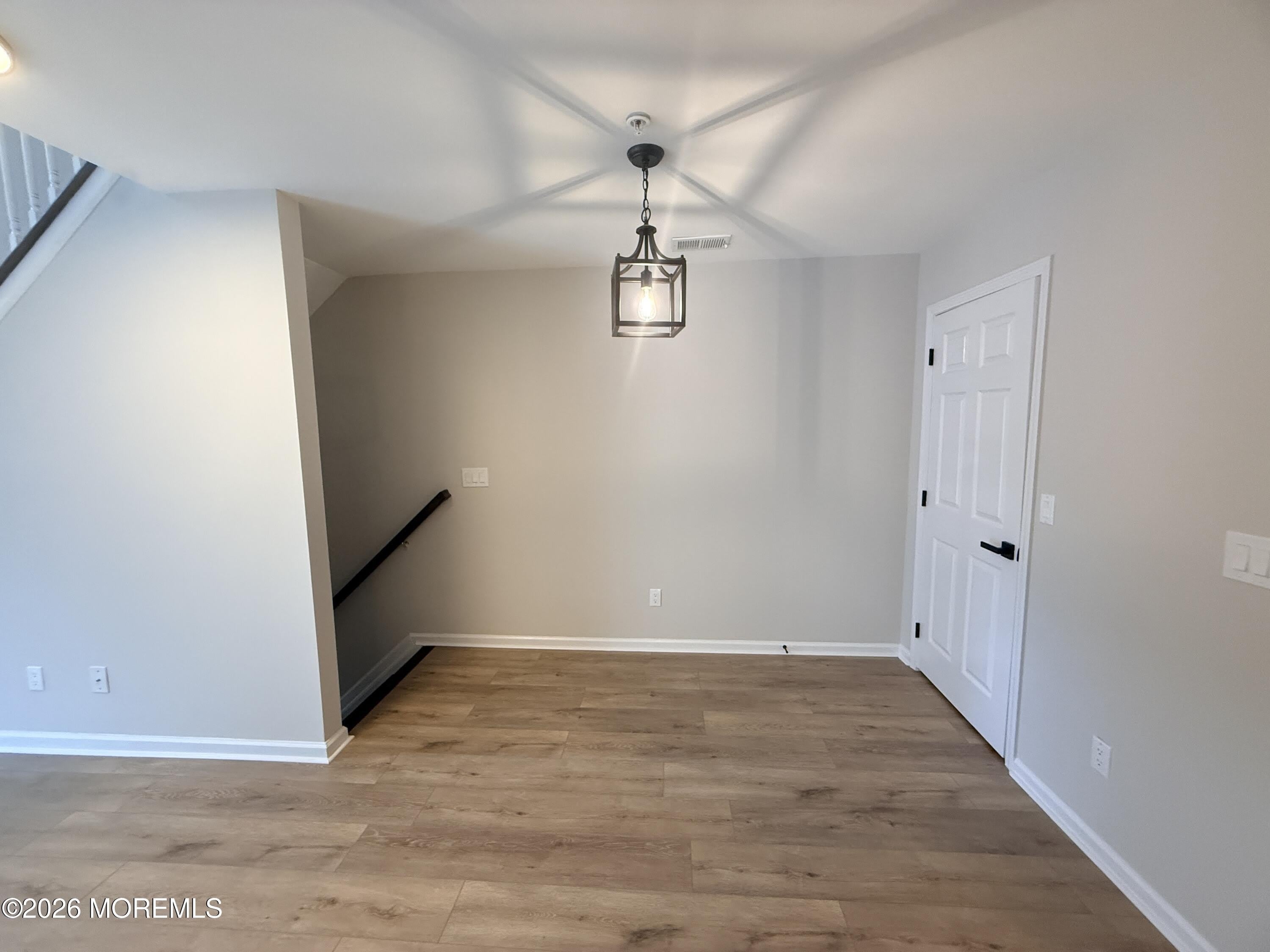 30 Oxford Court – photo 3
