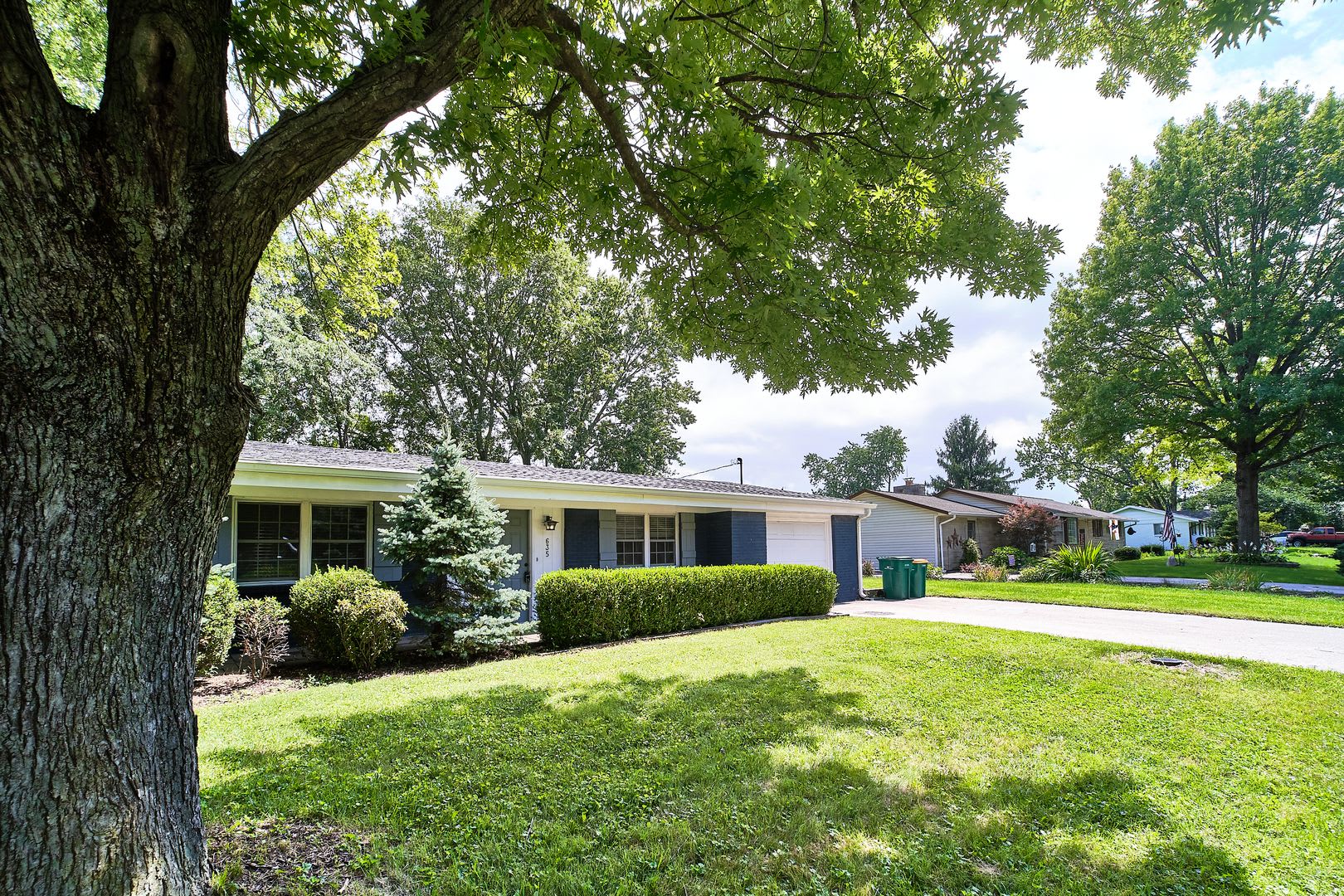 3BD/2BA home in Zionsville! – photo 3