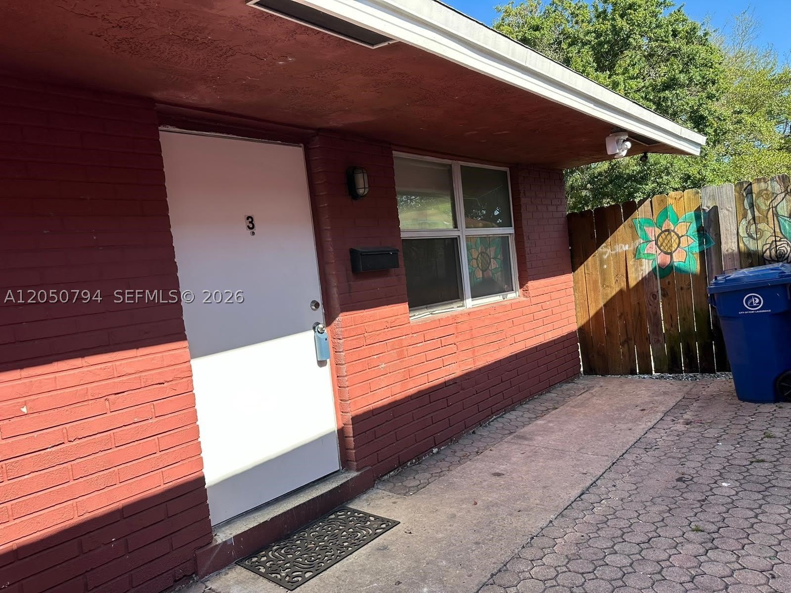623 Nw 9Th Ave – photo 4