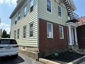 498 Broadway Avenue – photo 1